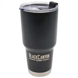 Черный стакан Outfitters BCO на 32 унции с пластиковой крышкой